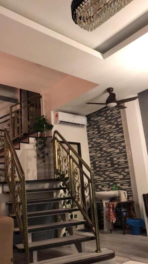 Kapit Hotel Kuching Bagian luar foto