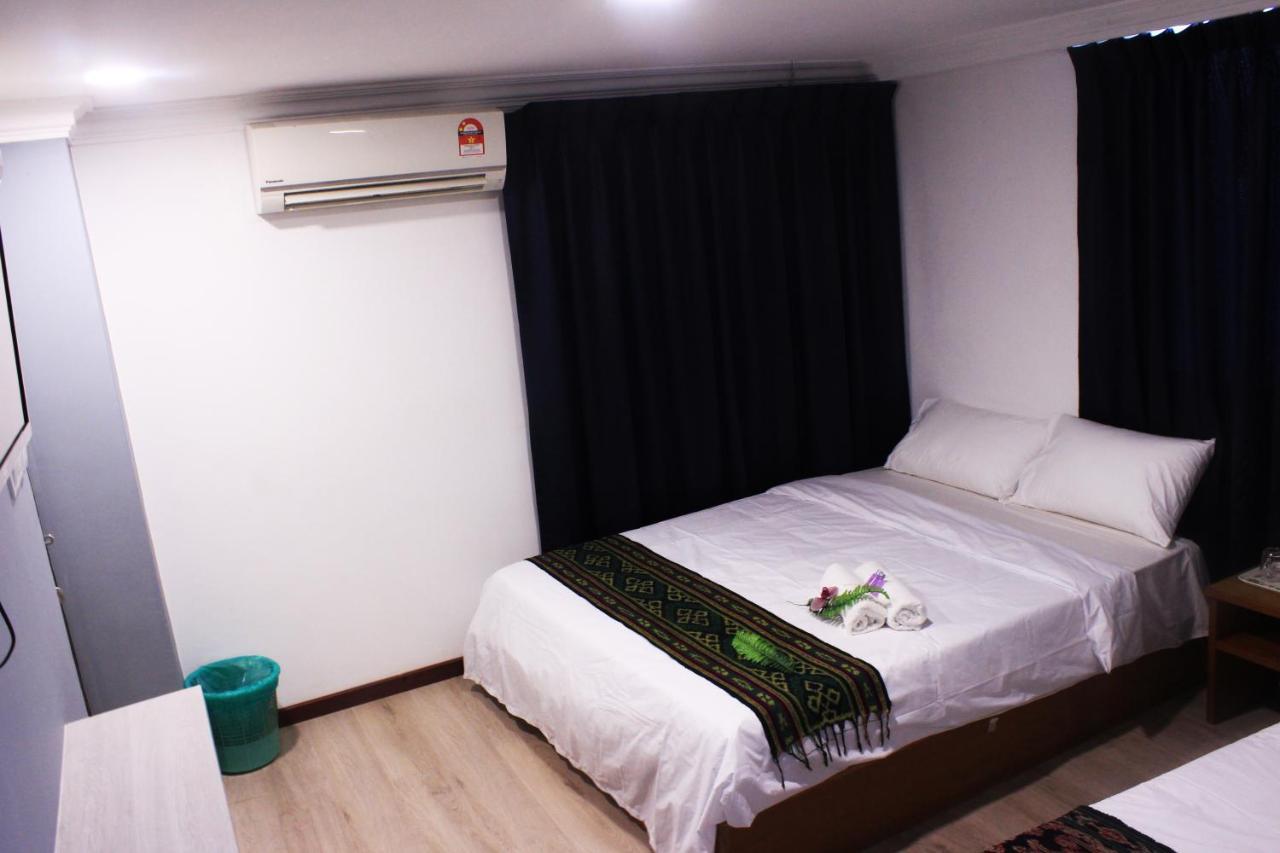 Kapit Hotel Kuching Bagian luar foto