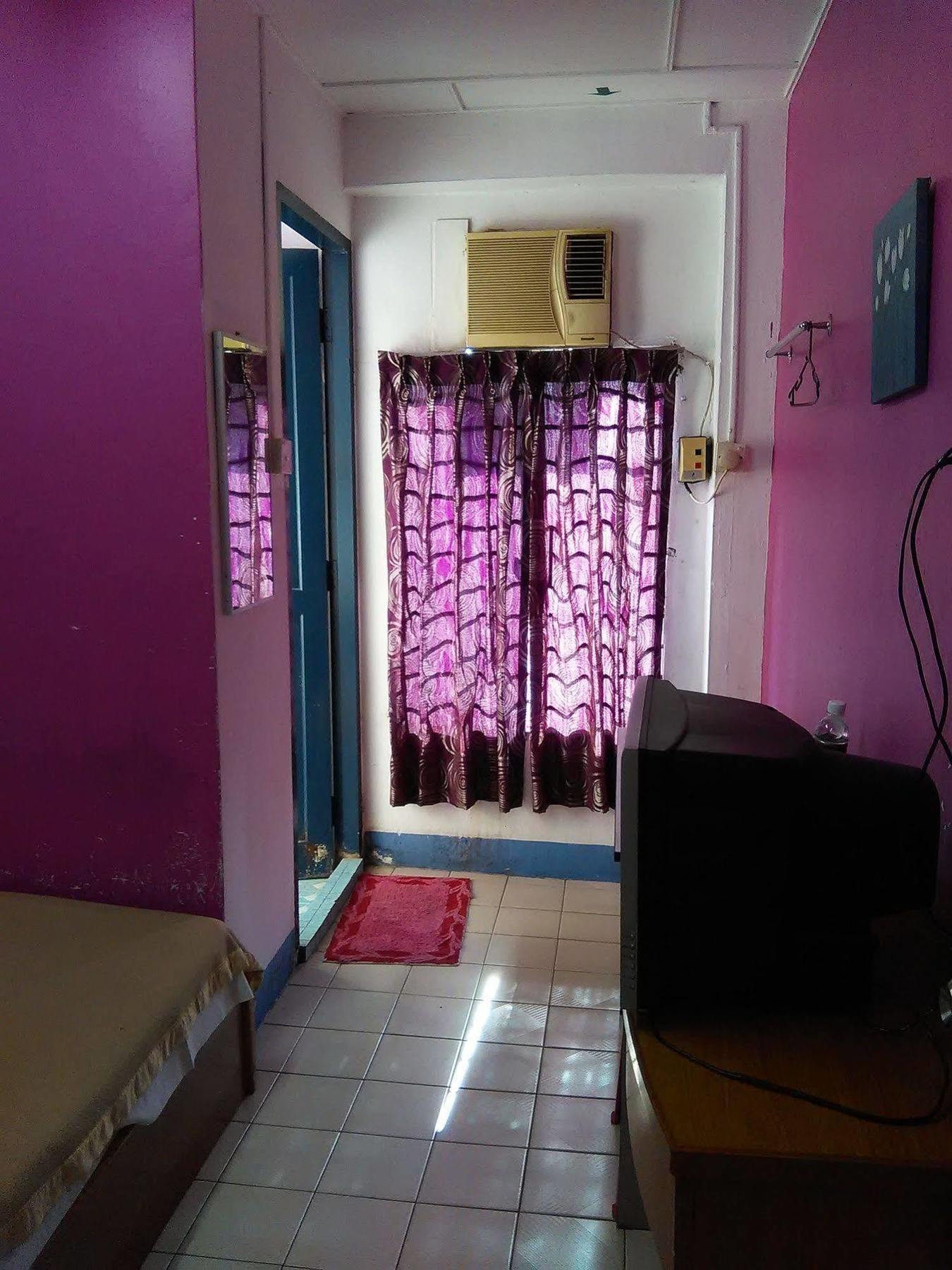 Kapit Hotel Kuching Bagian luar foto