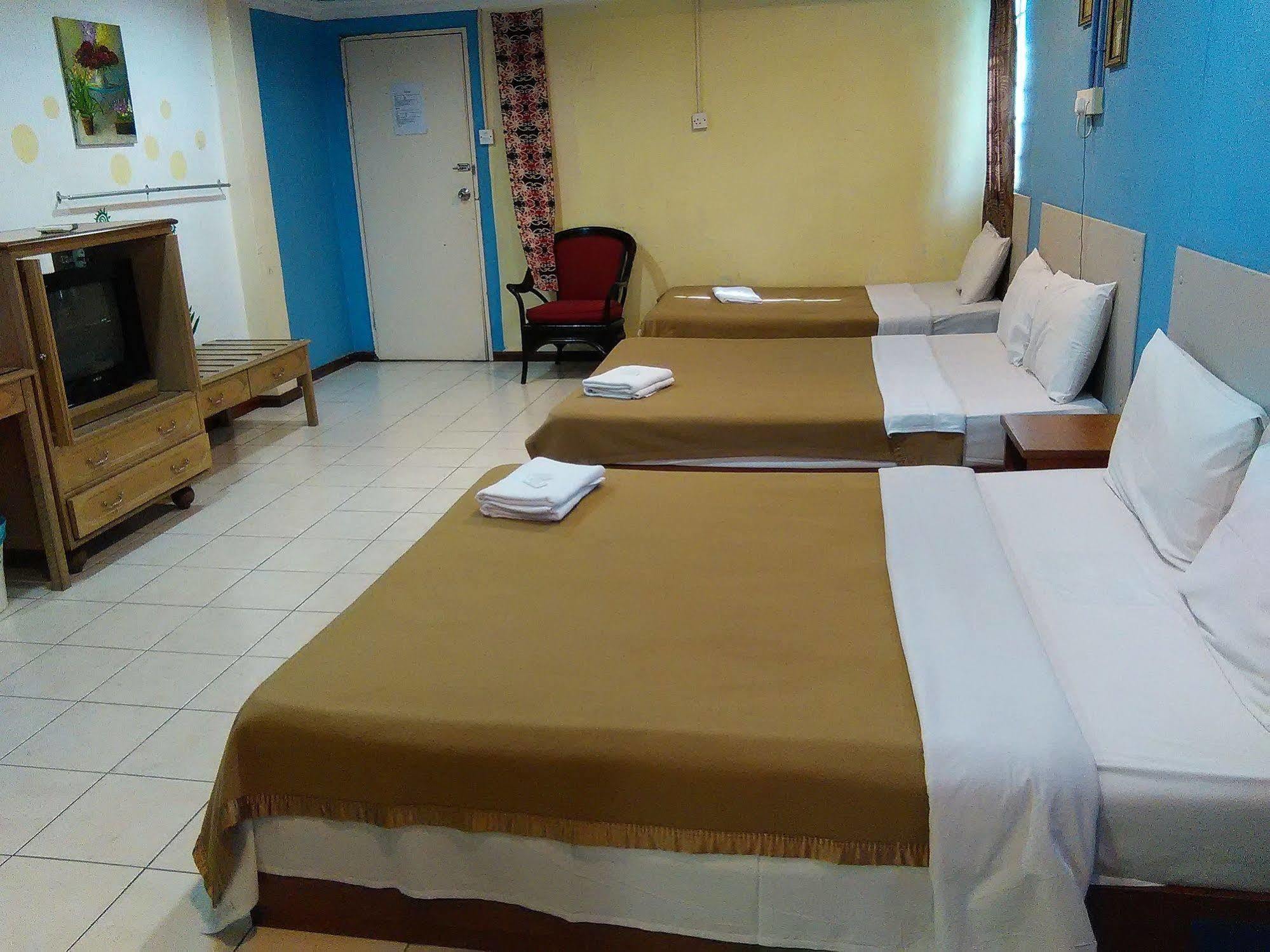 Kapit Hotel Kuching Bagian luar foto